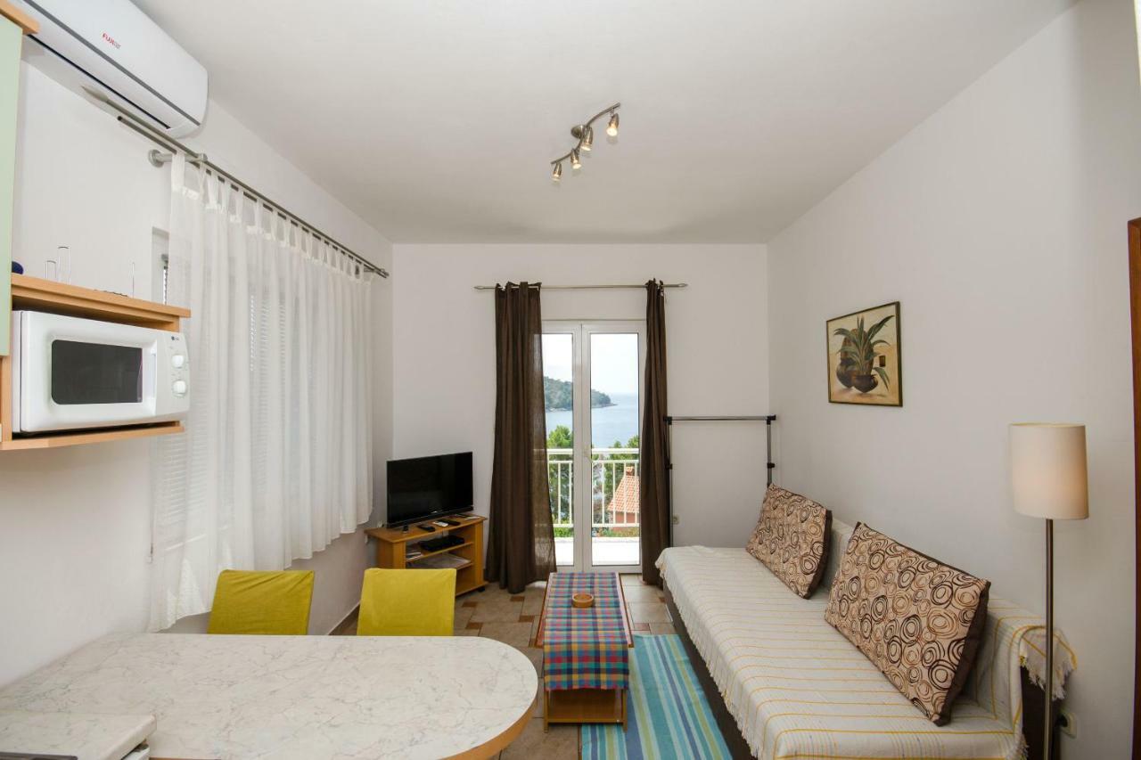 Apartments Marjan Brna Exterior photo