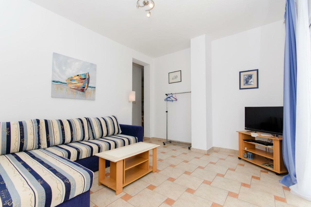 Apartments Marjan Brna Exterior photo