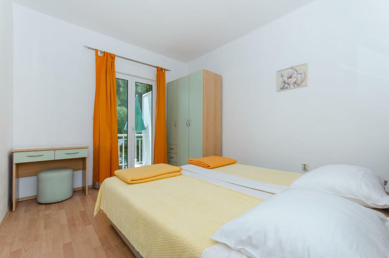 Apartments Marjan Brna Exterior photo