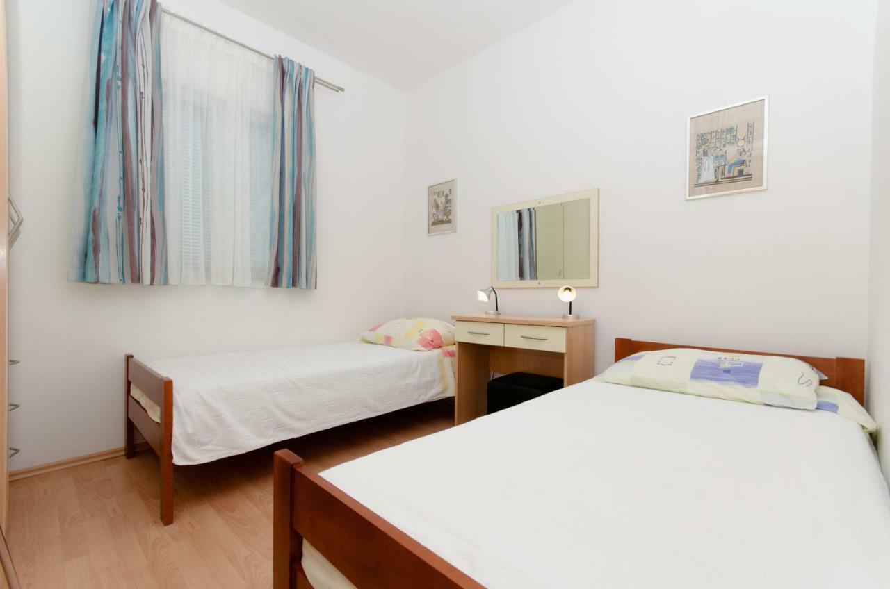 Apartments Marjan Brna Exterior photo